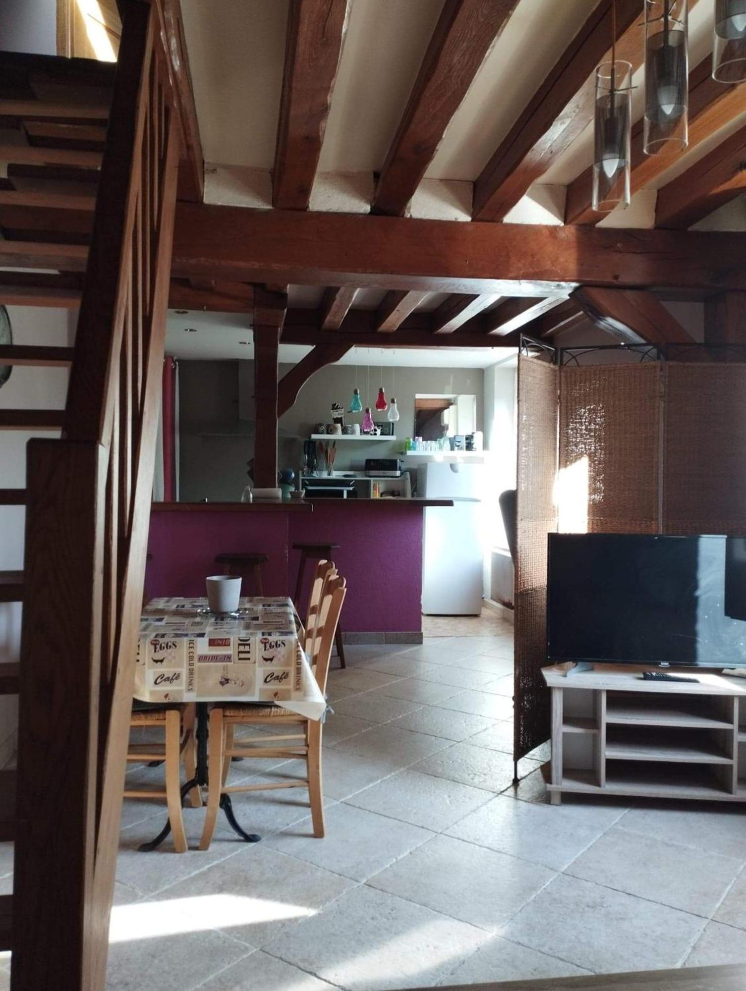 Charmante Petite Maison De Bourg Apartment Autry-le-Chatel Exterior foto